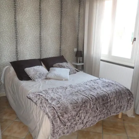 Oda ve Kahvaltı Manoir Du Brugnobois