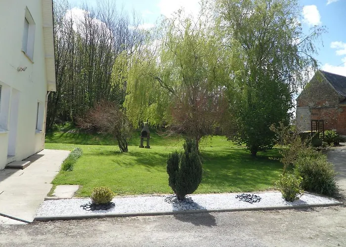 Manoir Du Brugnobois Bed & Breakfast Surques