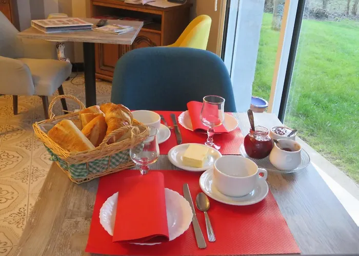 Manoir Du Brugnobois Bed & Breakfast